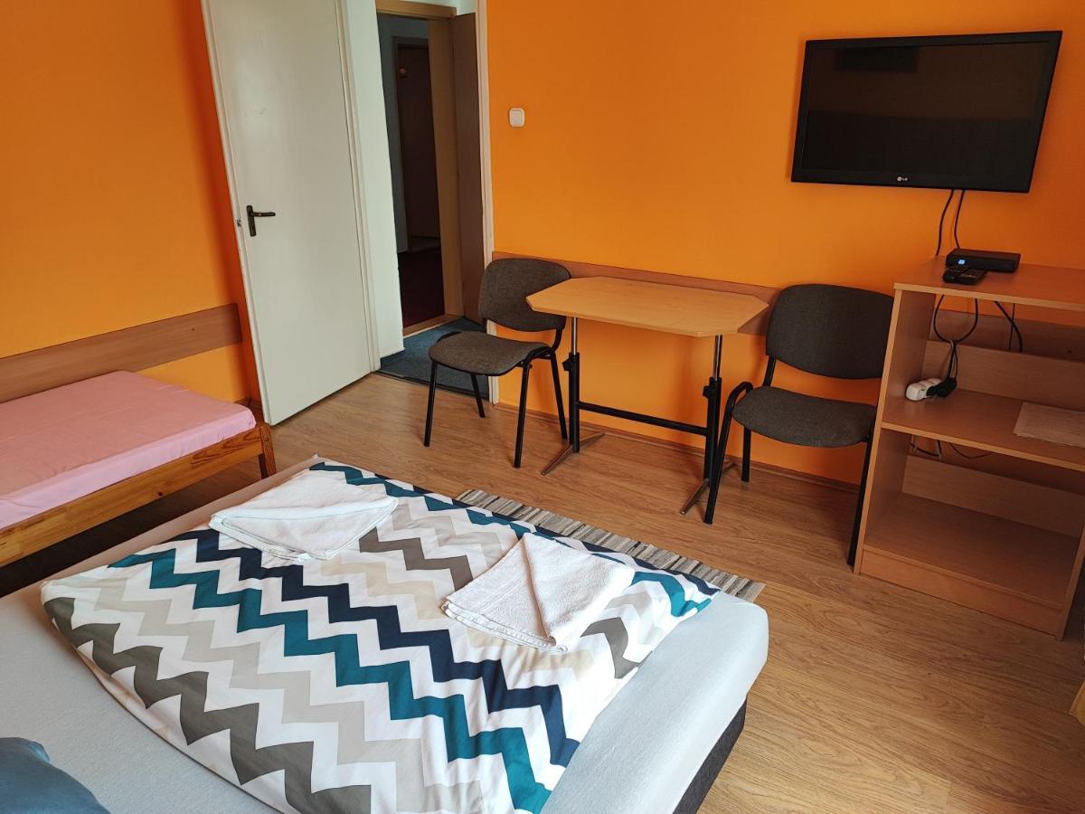 Hotel Beke Sziget Komló Kültér fotó