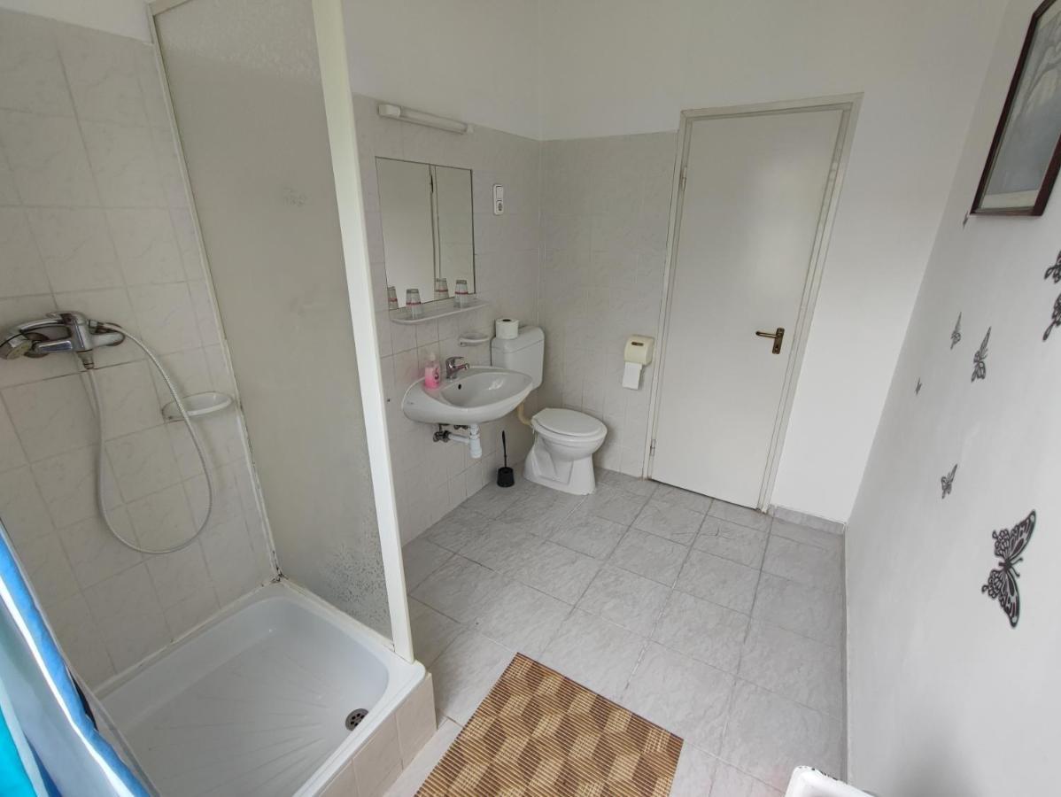 Hotel Beke Sziget Komló Kültér fotó