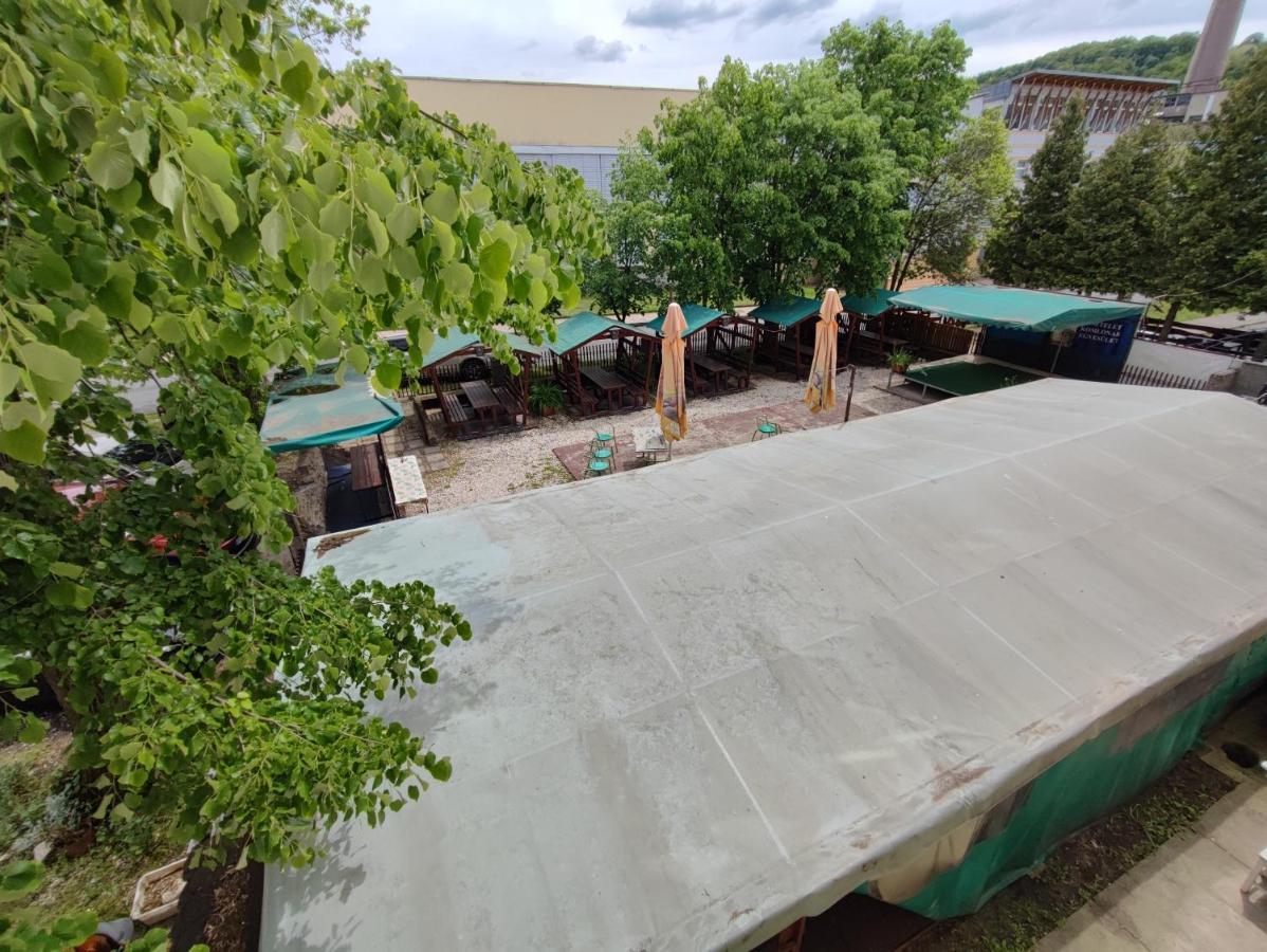 Hotel Beke Sziget Komló Kültér fotó