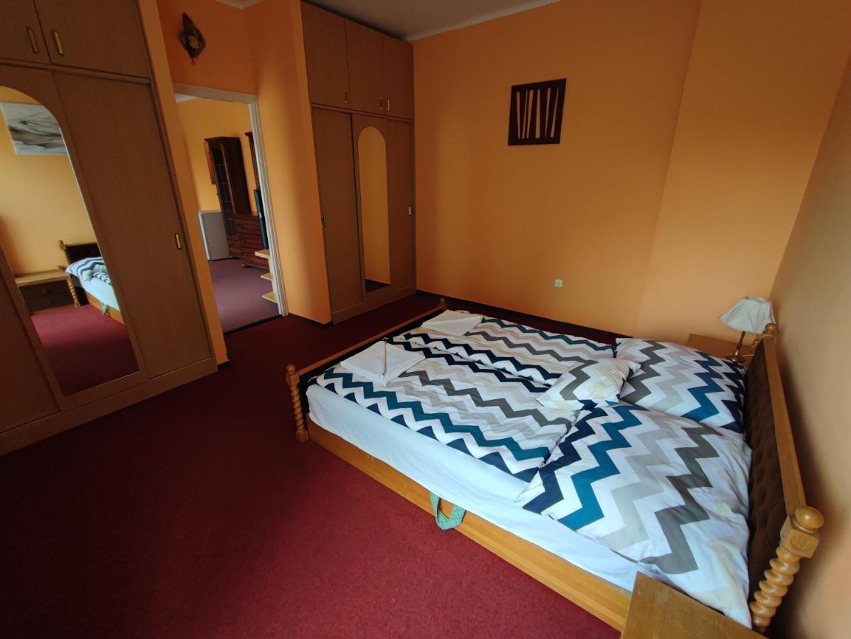 Hotel Beke Sziget Komló Kültér fotó