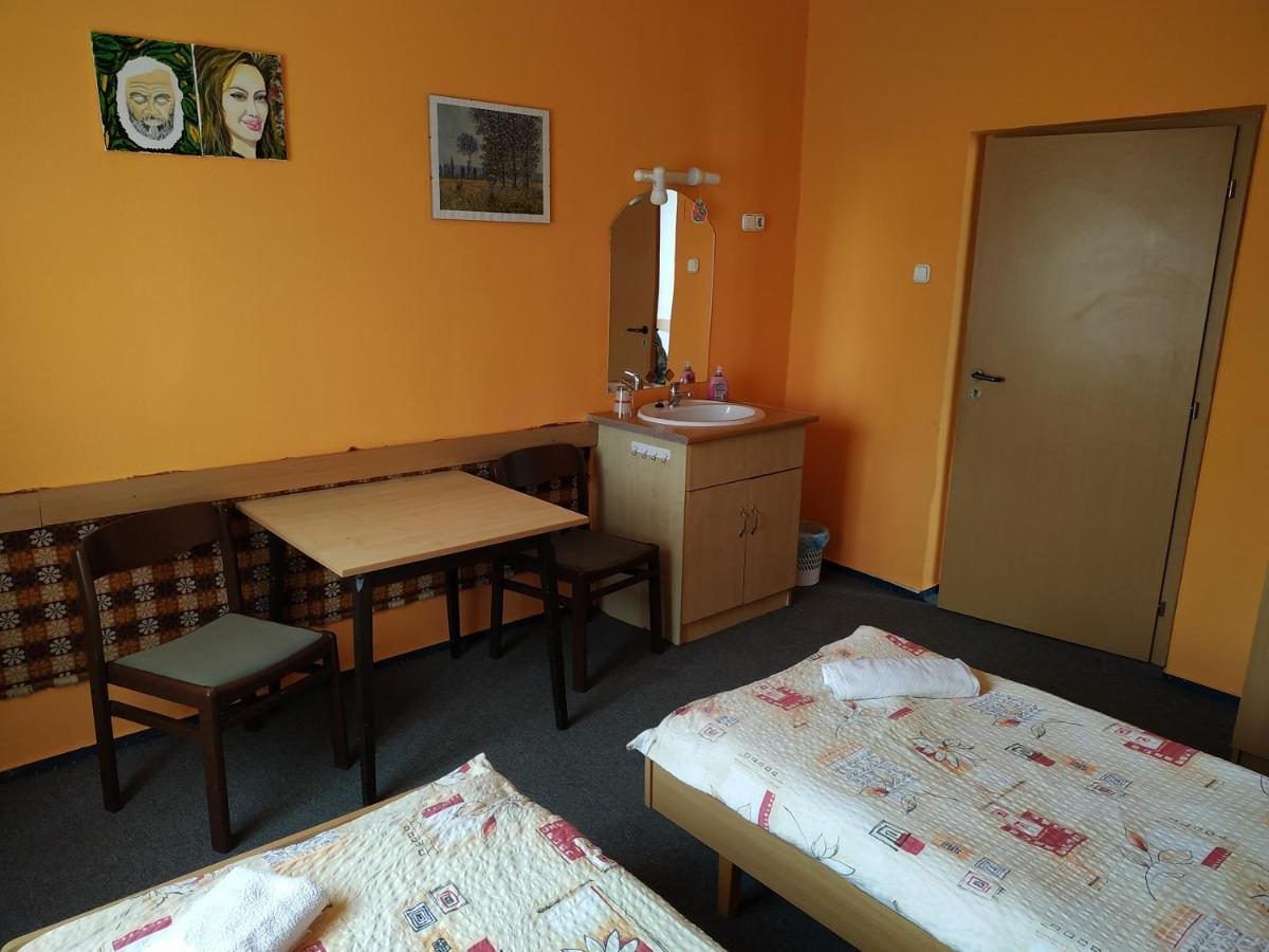 Hotel Beke Sziget Komló Kültér fotó